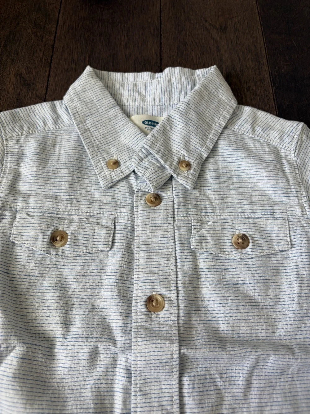 NWT Toddler Boy Old Navy Short-Sleeve Button-Down Shirt in Light Gray Stripe